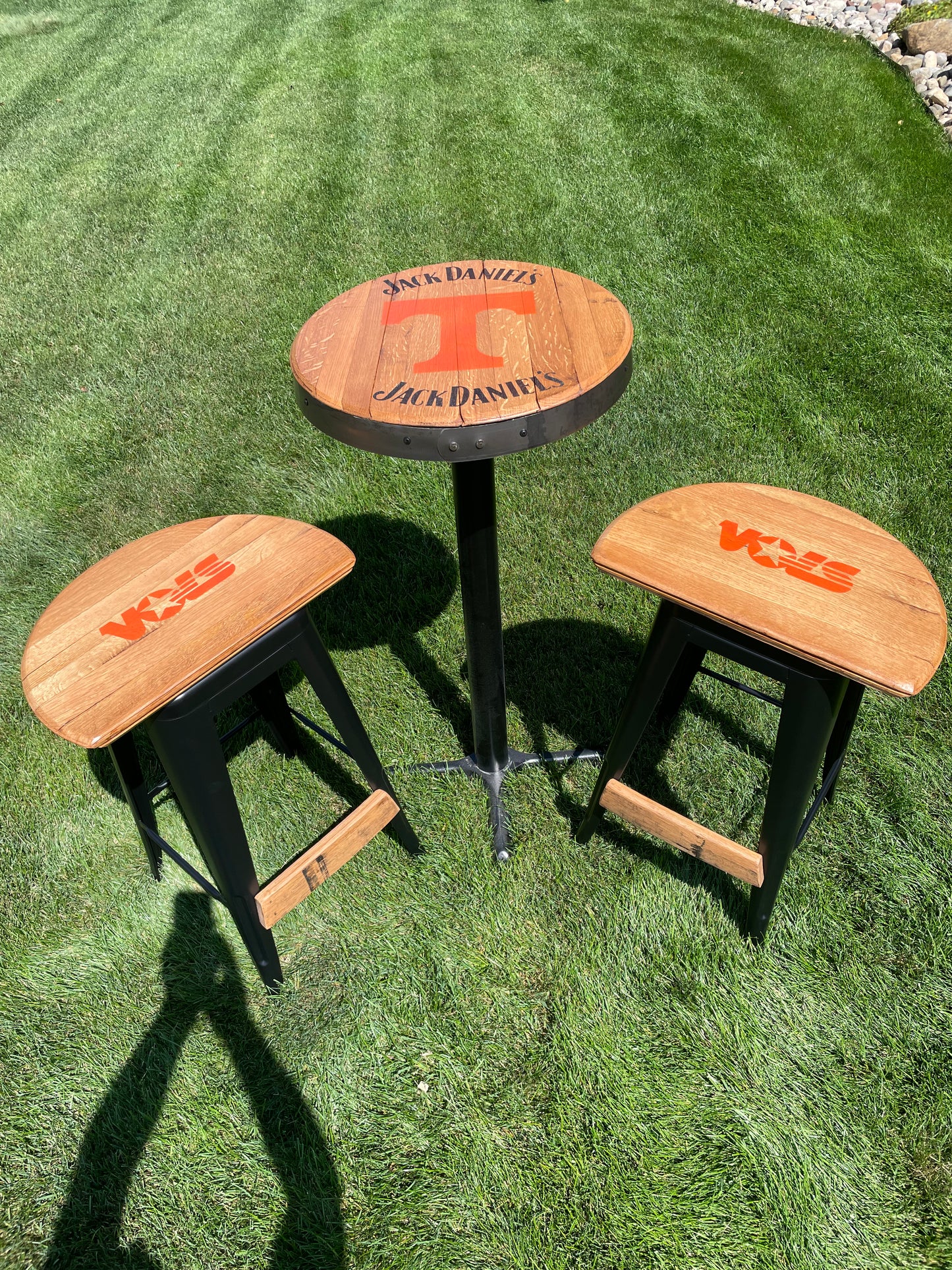 Pub Table and stool set