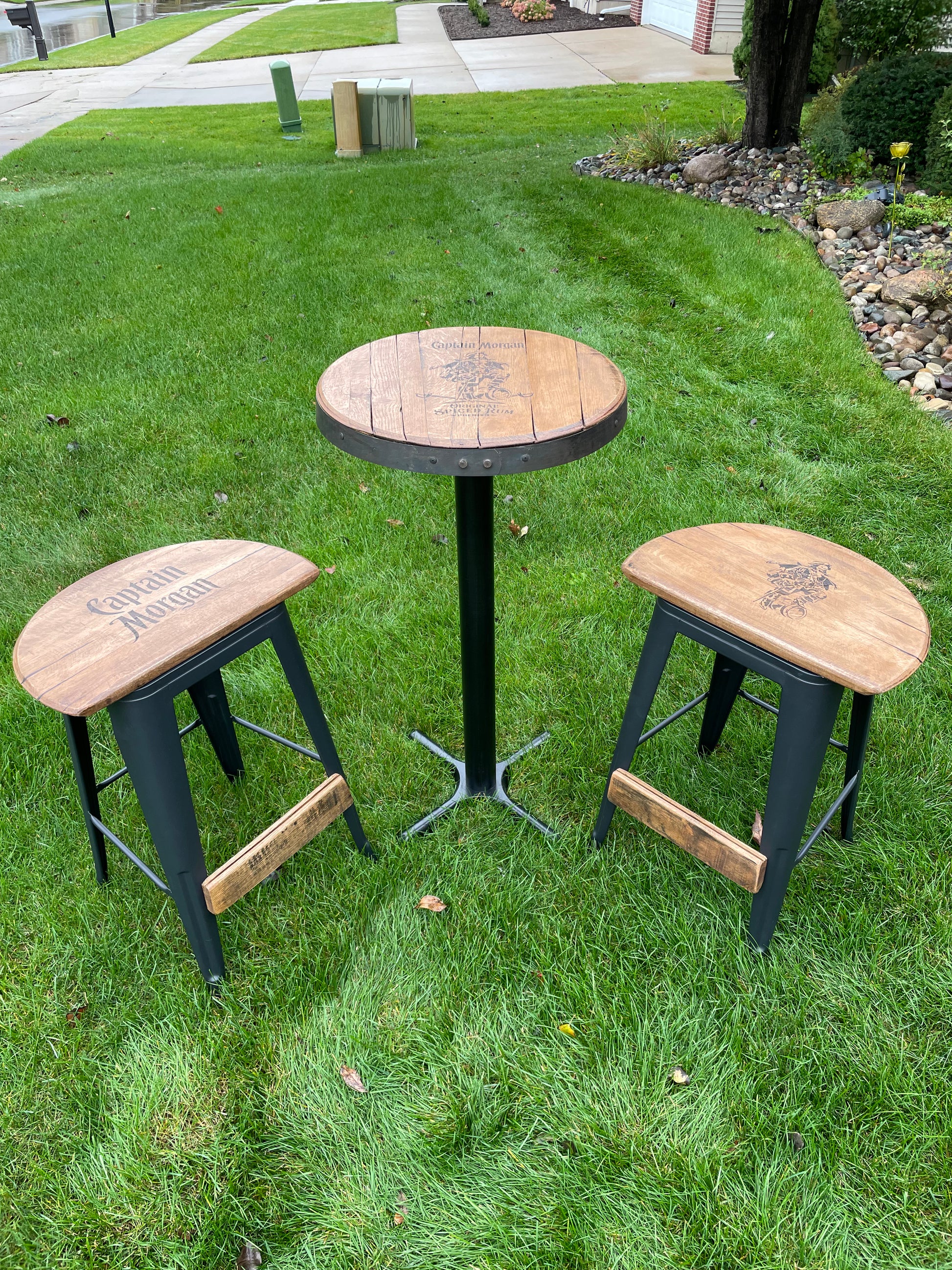 Pub Table with Swivel Stools